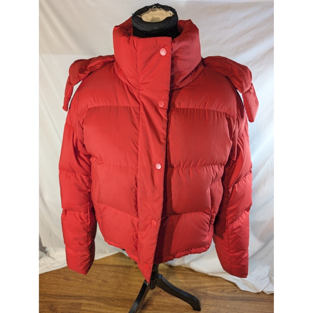 lululemon wunder crop puffer red jacket Size 4